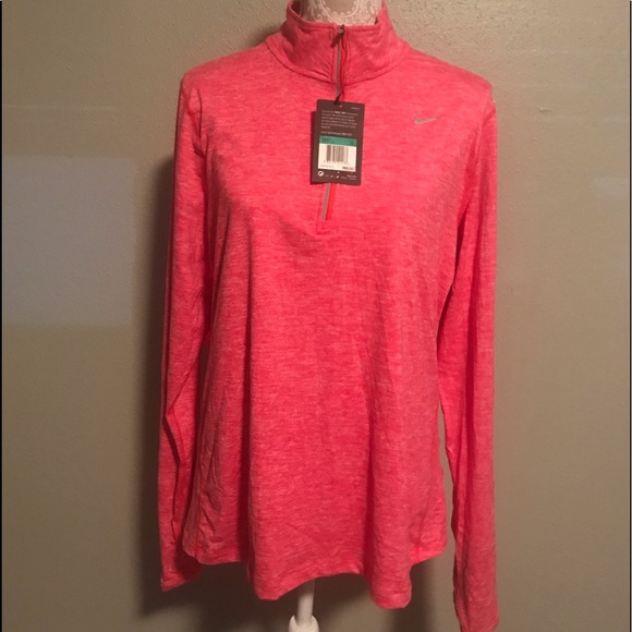 Nike Tops - NWT Nike pull over with zipper closure!